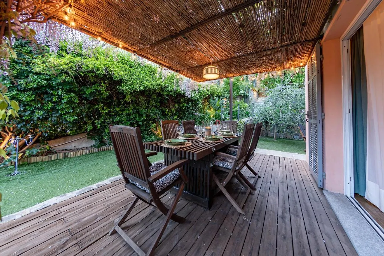 Apartmán H11 Country Lux - Jacuzzi - Sanremo - Garden 0*,